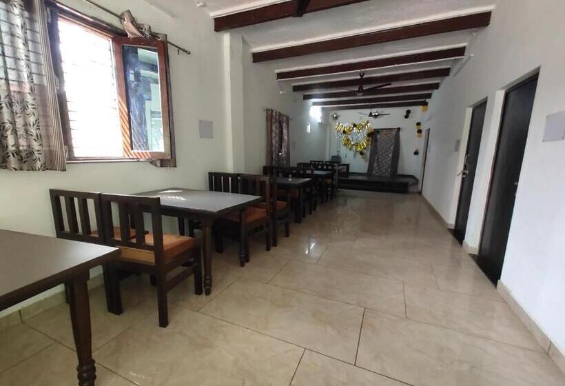 בית מלון כפרי Basant Palace