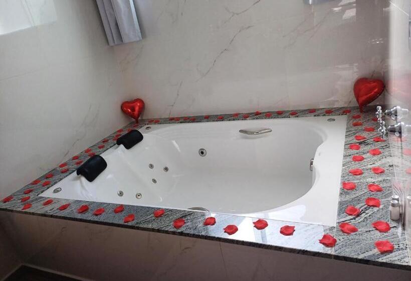 Kapselhotel Refugio Victoria