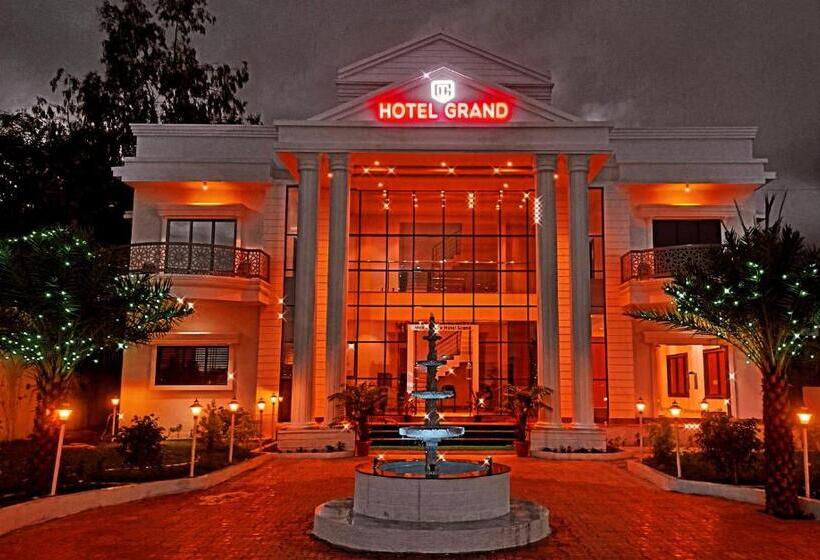Szálloda Grand