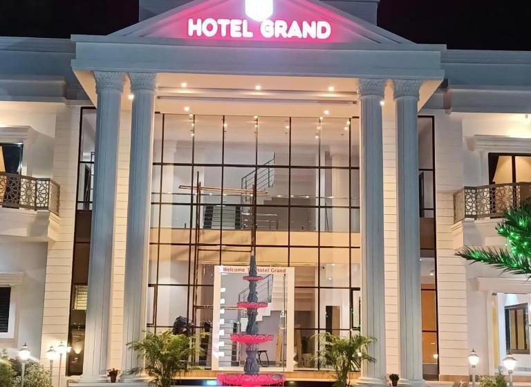 Szálloda Grand