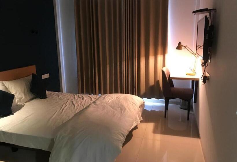 فندق Hooliv Ariana