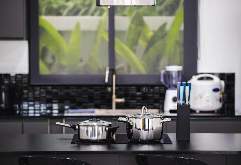 Hotel Mango Hill Residence