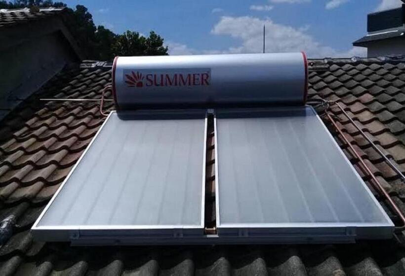 هتل Oyo 93457 White House Syariah