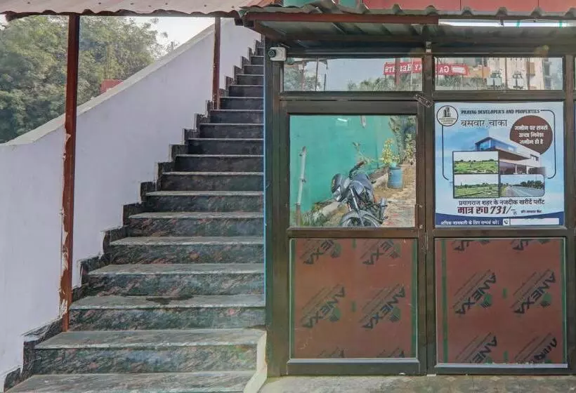 ホテル Oyo Flagship Prayag Bhagirathi