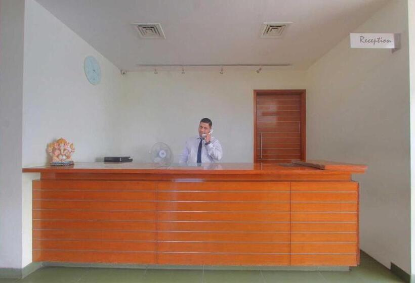 فندق Oyo Thirumala Comfort & Lodging