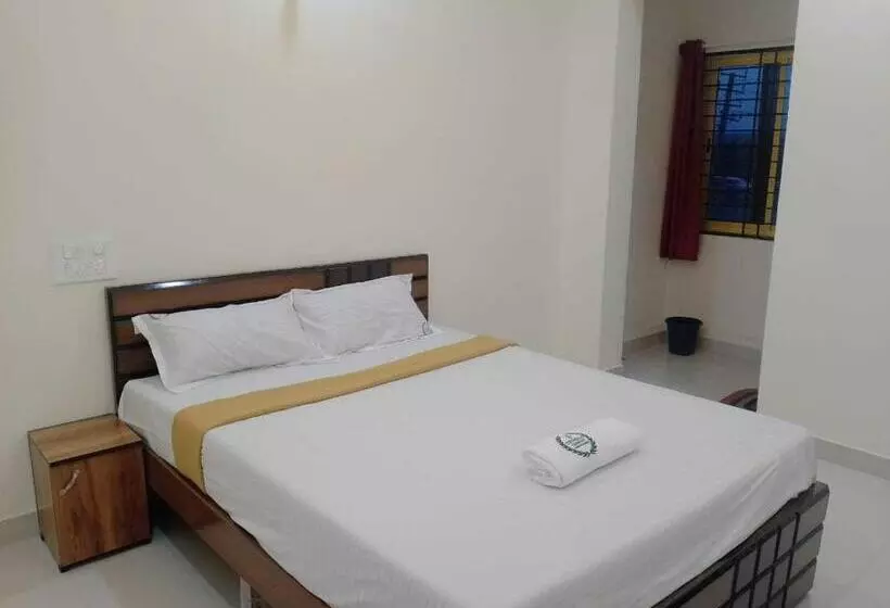 Hotelli Oyo Thirumala Comfort & Lodging