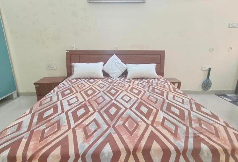 Hotel Shri Paramhansa Sewa Ashram