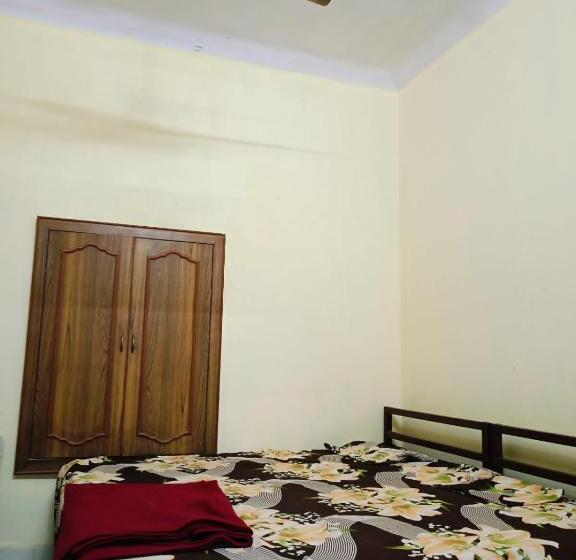 Hotel Shri Paramhansa Sewa Ashram