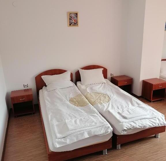 פנסיון Cтаи за гости бърдареви