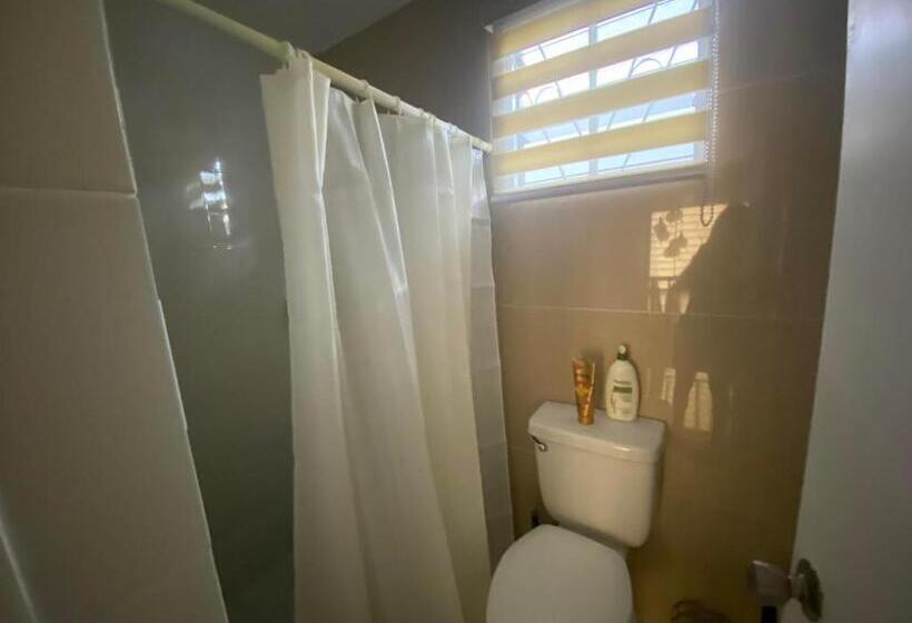 ペンション Denlab Family House