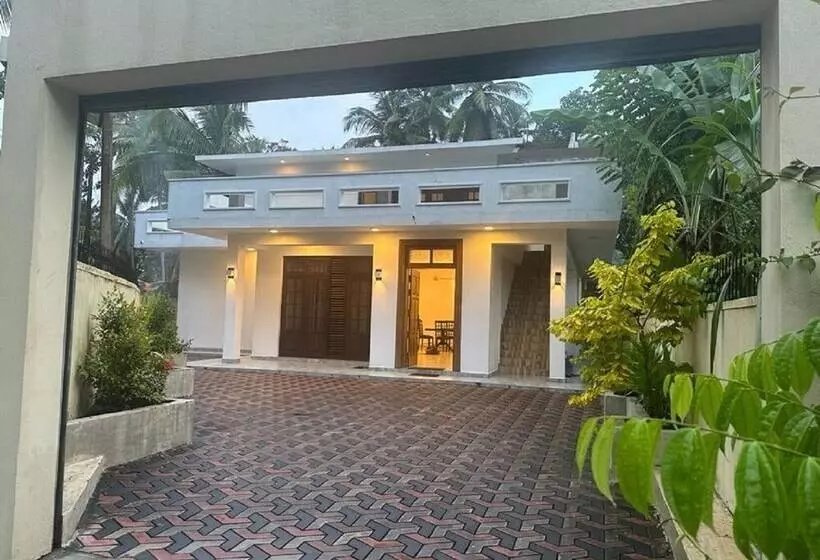 Majatalo Kaduwela Layathraa