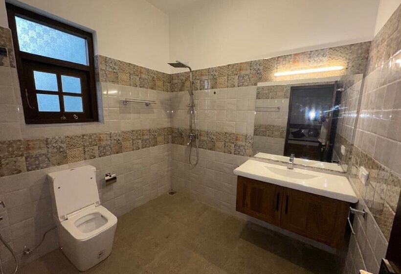 ペンション Kaduwela Layathraa