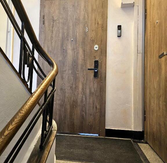 پانسیون Kauno Apartamentai Big Room King Size Bed