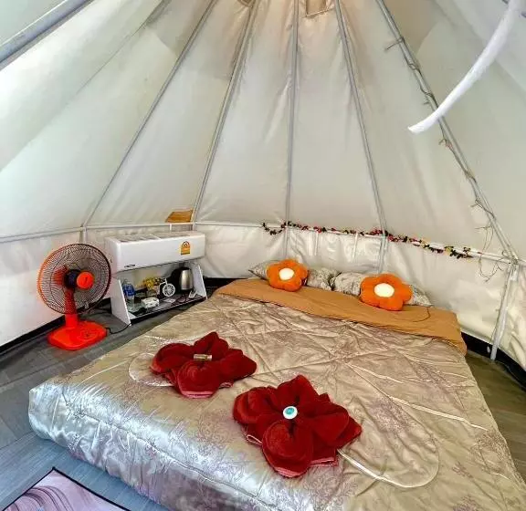 Lomakeskus Amornkeeree Khao Sok Camping