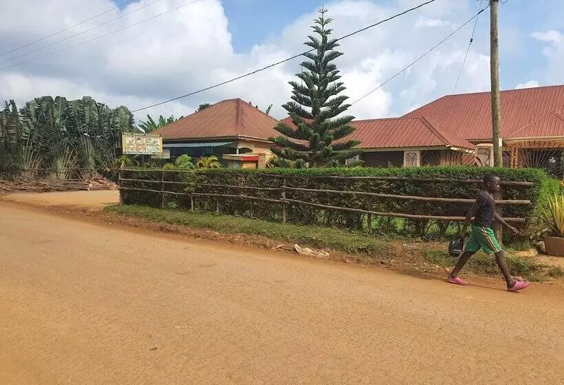 Royal Embassy Motel