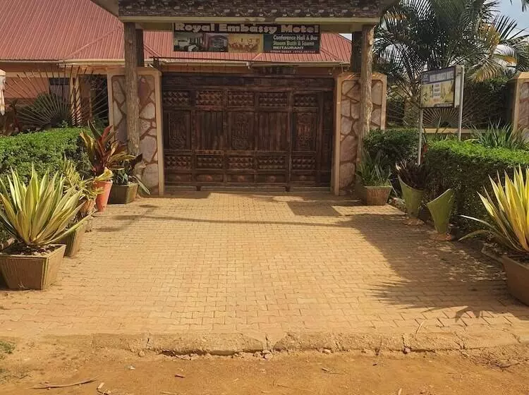Royal Embassy Motel