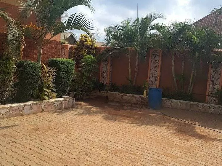 Royal Embassy Motel