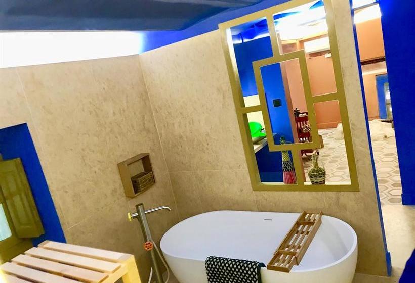 تختخواب و صبحانه Bastide Fauvette & Spa