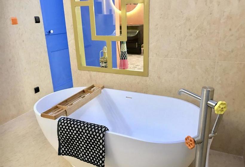 تختخواب و صبحانه Bastide Fauvette & Spa