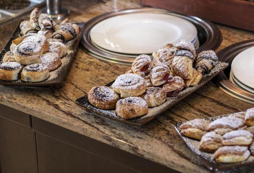 Erdőspuszta Club Hotel Fenyves