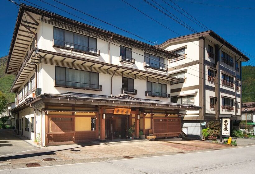 בית מלון כפרי Aihoukan