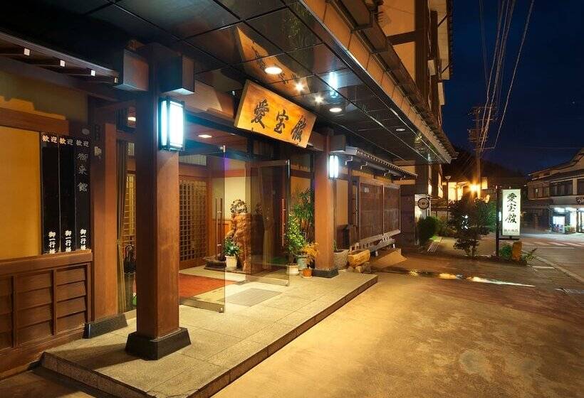 בית מלון כפרי Aihoukan