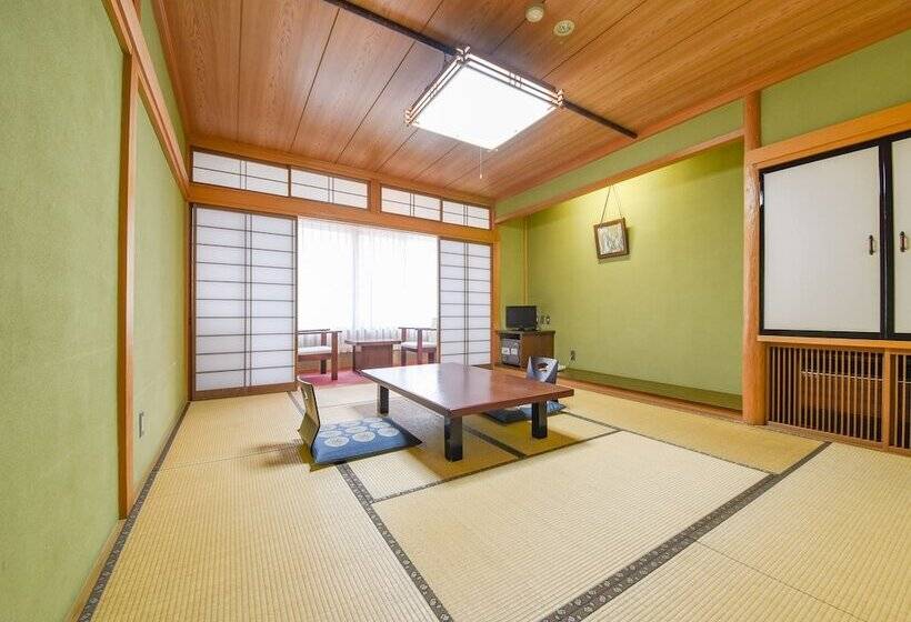 בית מלון כפרי Aihoukan