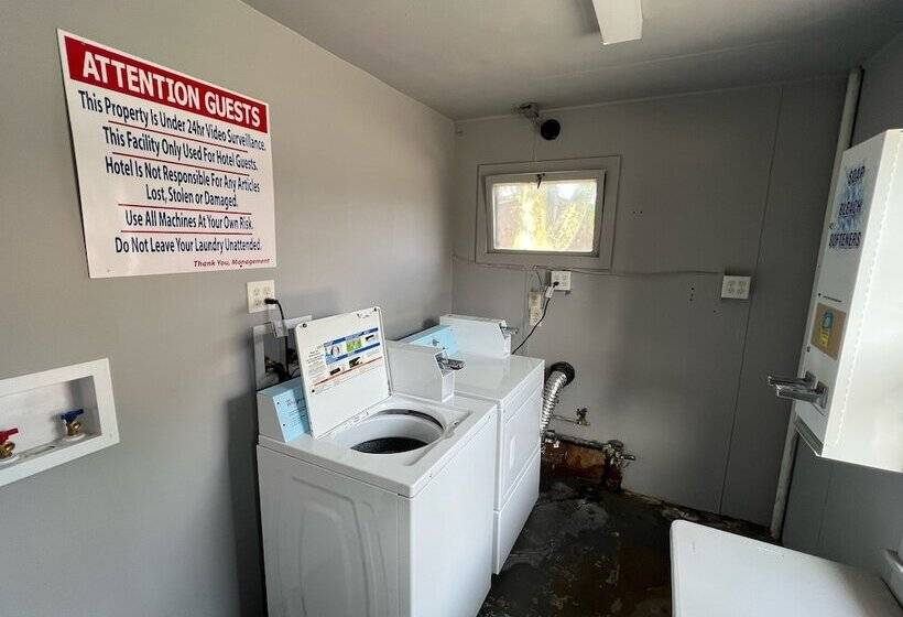 Szálloda Budget Host Inn