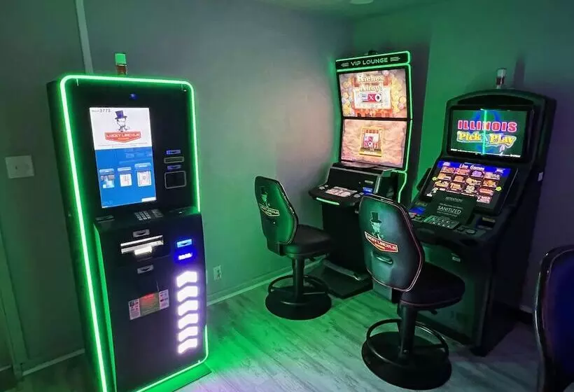 Hotelli Budget Host Inn