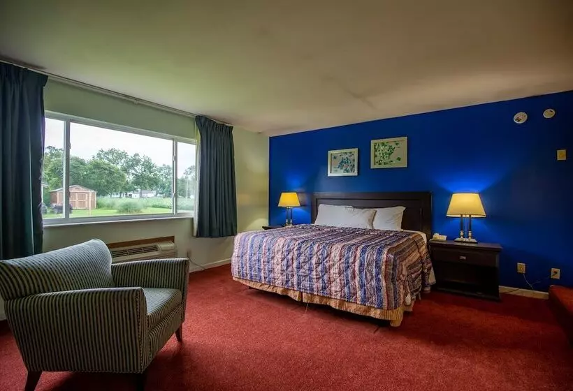 Hotelli Budget Host Inn