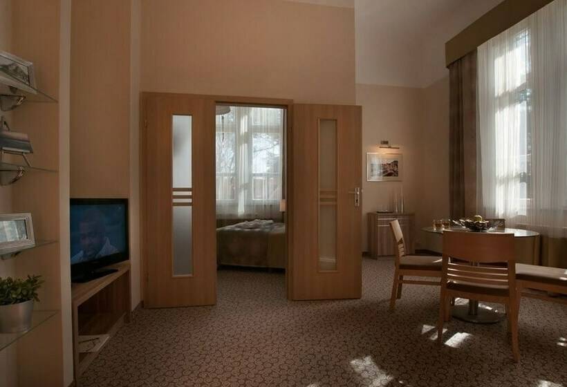 בית מלון כפרי Cesarskie Ogrody