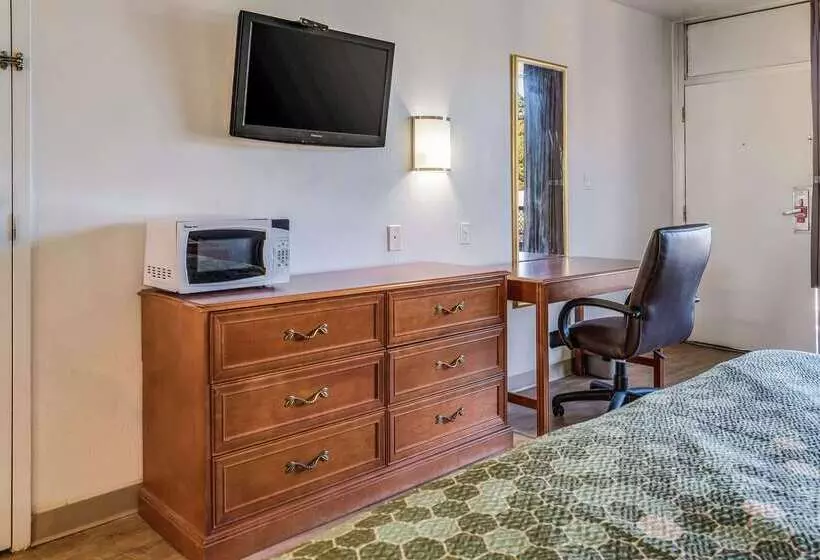 Hotelli Budget Inn