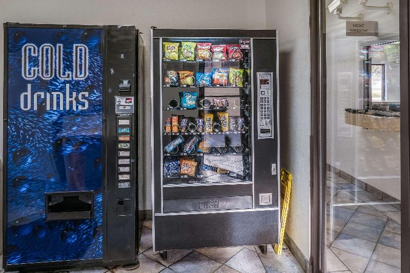 Отель Budget Inn