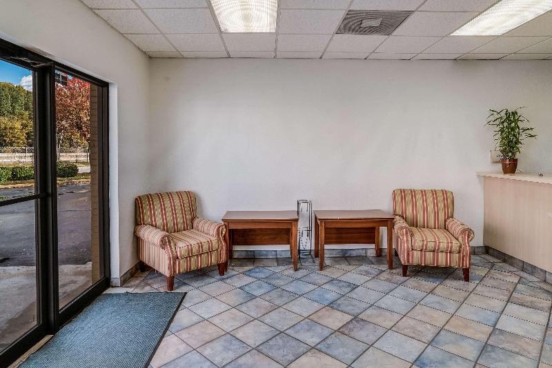 Отель Budget Inn