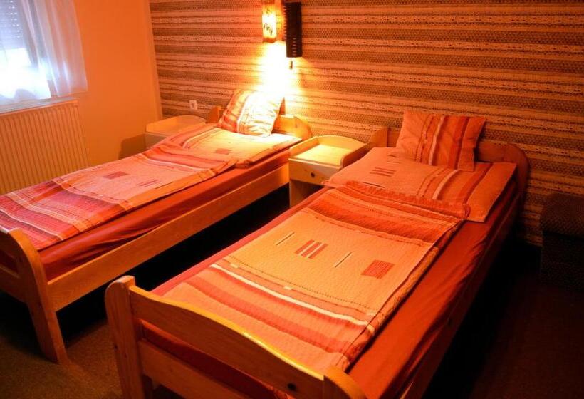 호텔 Flamingo Vendégház