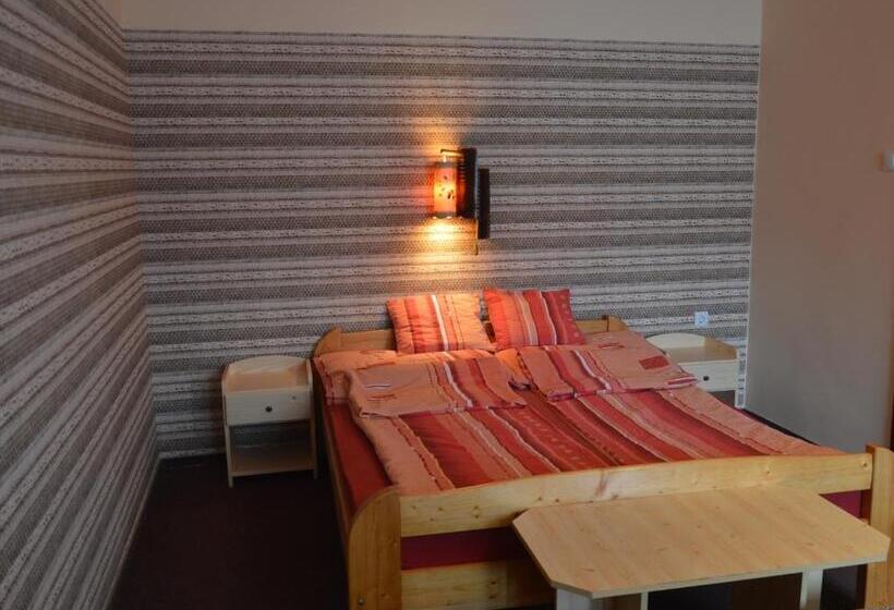 호텔 Flamingo Vendégház