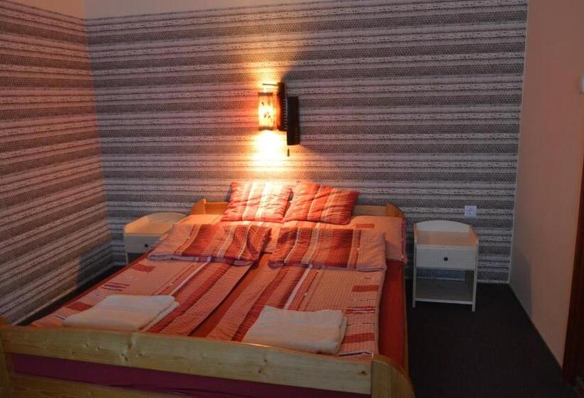 호텔 Flamingo Vendégház