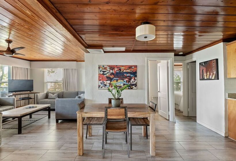 فندق Gulfside Resorts & Indian Rocks Inn