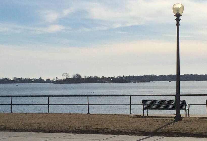 酒店 Harborview Inn