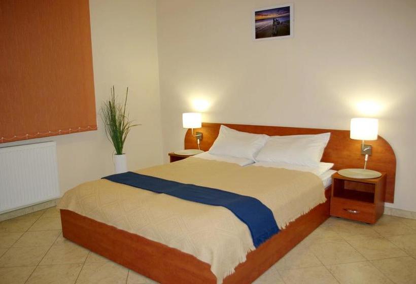 ホテル Lago Apartamenty I Pokoje