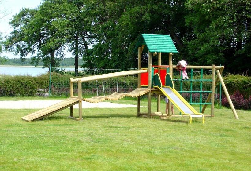 ホテル Lago Apartamenty I Pokoje