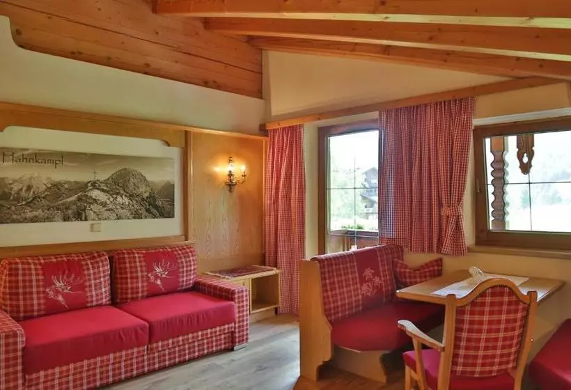 ホテル Landhaus Karwendel