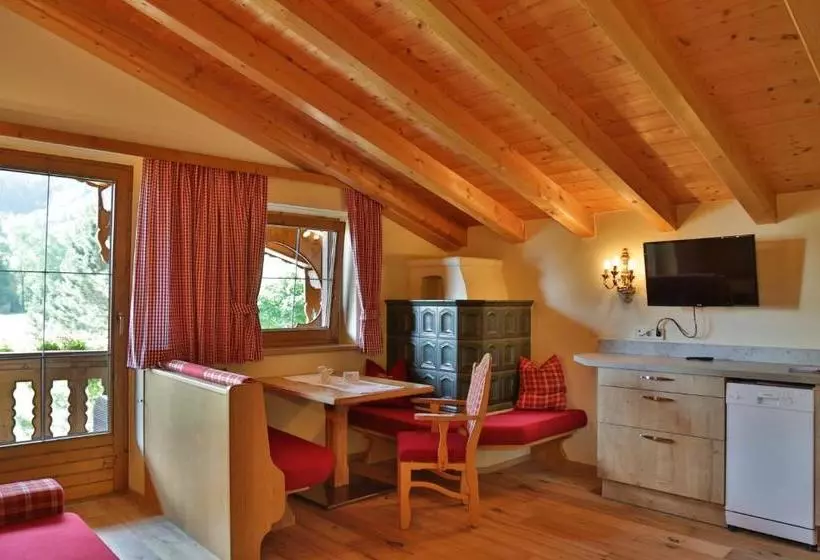 ホテル Landhaus Karwendel