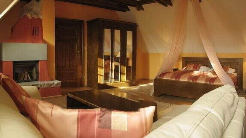 هتل Pension   Restaurant Sabato