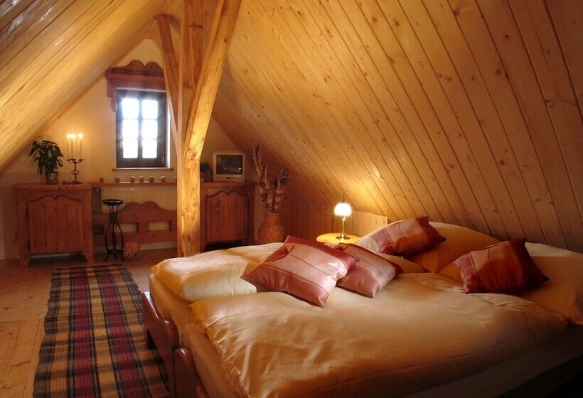 هتل Pension   Restaurant Sabato