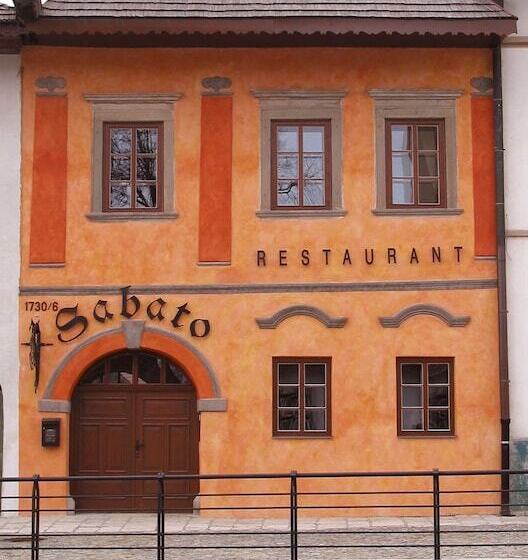 هتل Pension   Restaurant Sabato