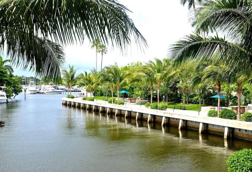 ホテル Riviera Luxury Living At River Oaks Marina And Tower