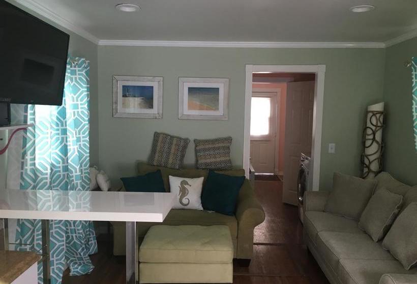 호텔 Smuggler's Cove Resort And Marina