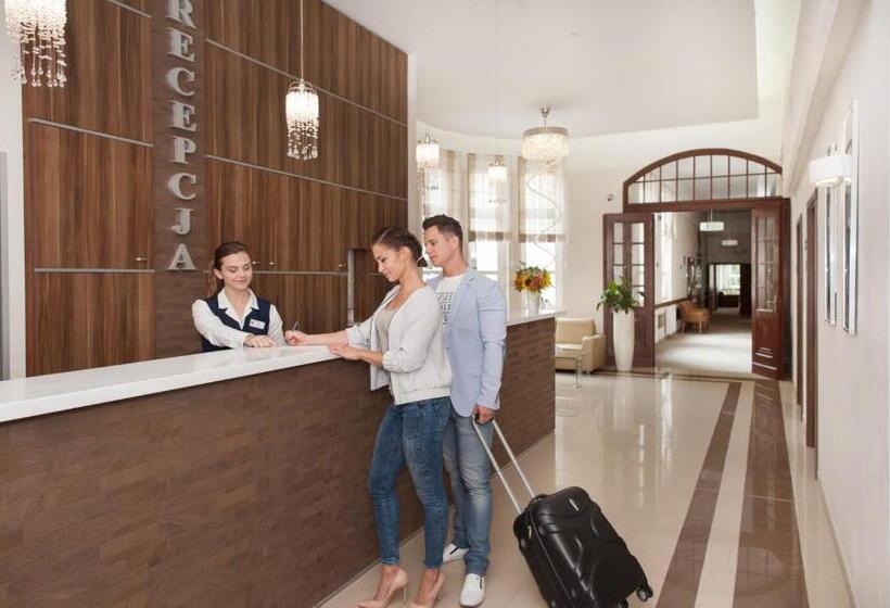 בית מלון כפרי Cesarskie Ogrody