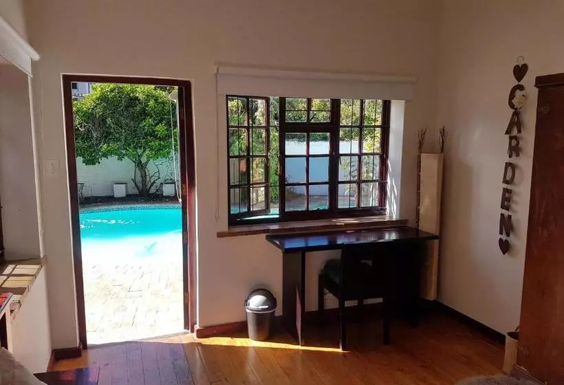 ホテル The Beautiful South Guesthouse